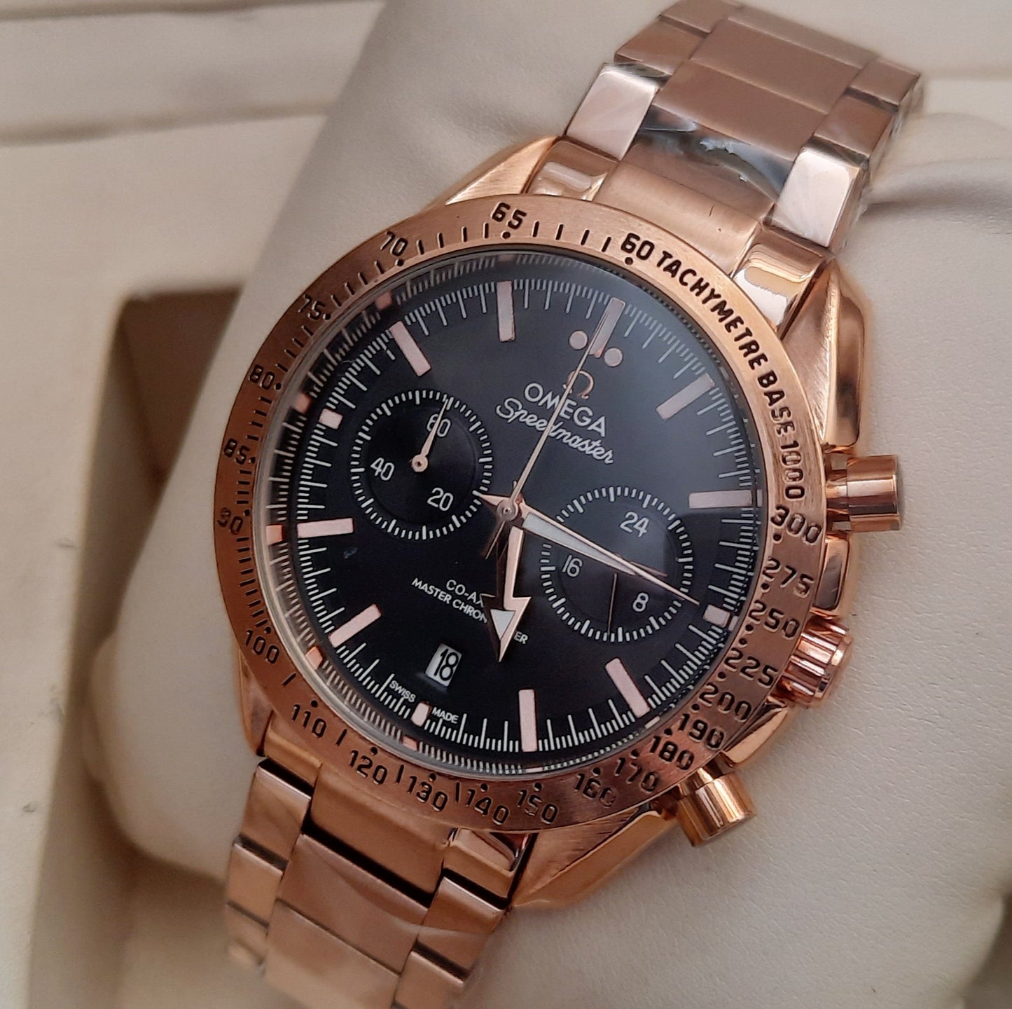 Golden Black Speedmaster Chronohraph Working Watch